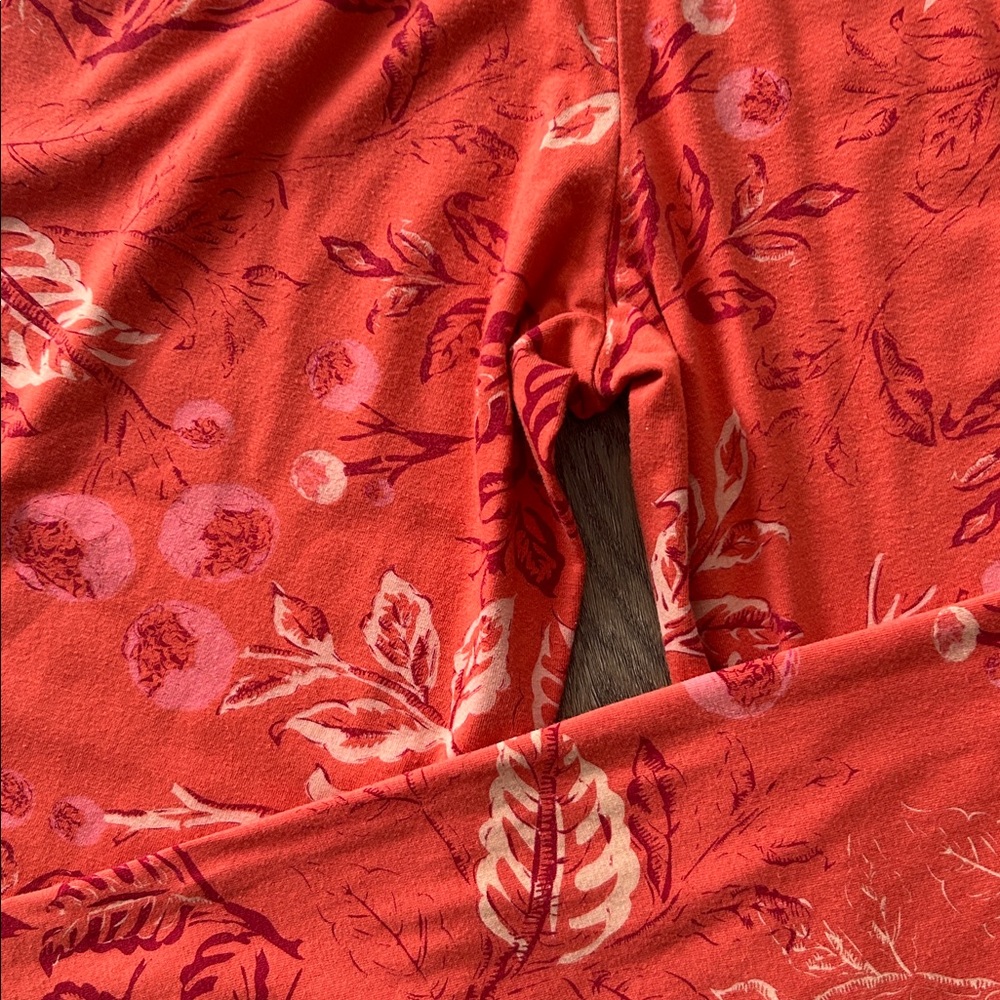 This is J Bamboo viscose pajama lounge set - Made in Canada - Picture 9 of 12